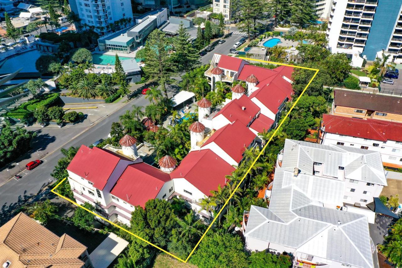 Coco Bella Retreat in Central Surfers - sleeps 6-8 Gold Coast Esterno foto